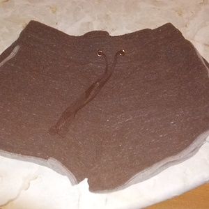 Loose comfortable shorts,can be used for anything,size:M